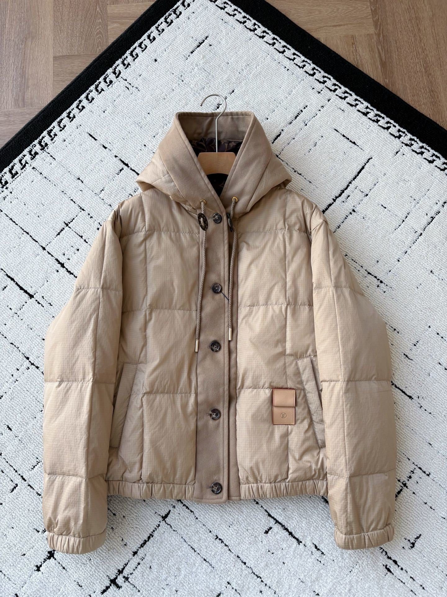 piumino Louis Vuitton