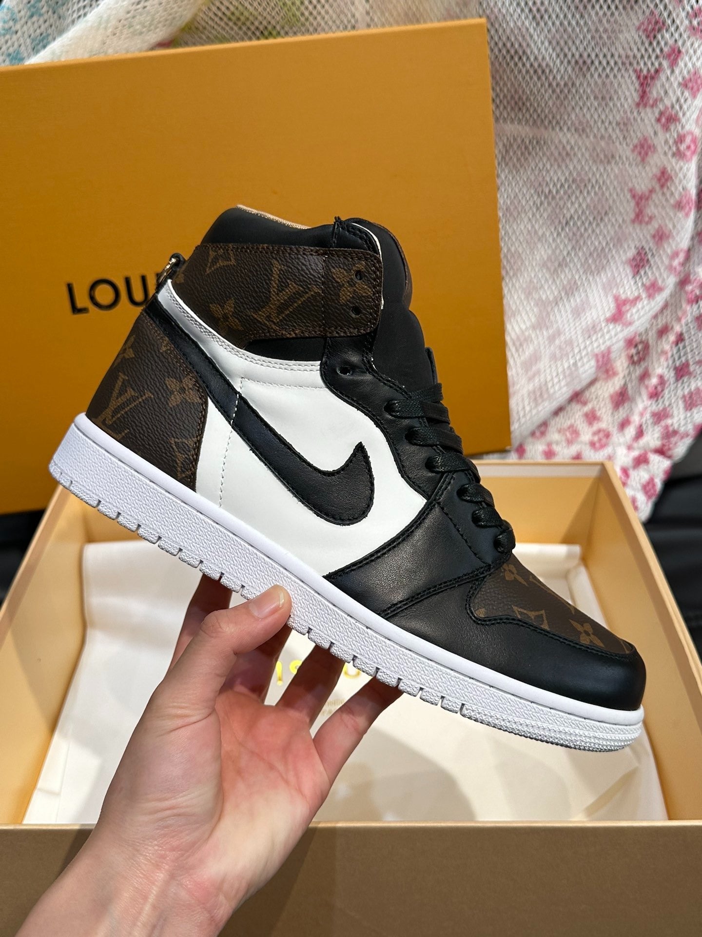 Nike Air Jordan 1 x Louis Vuitton