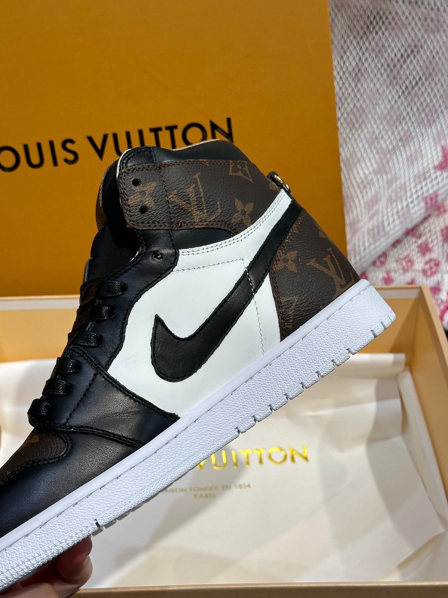 Nike Air Jordan 1 x Louis Vuitton