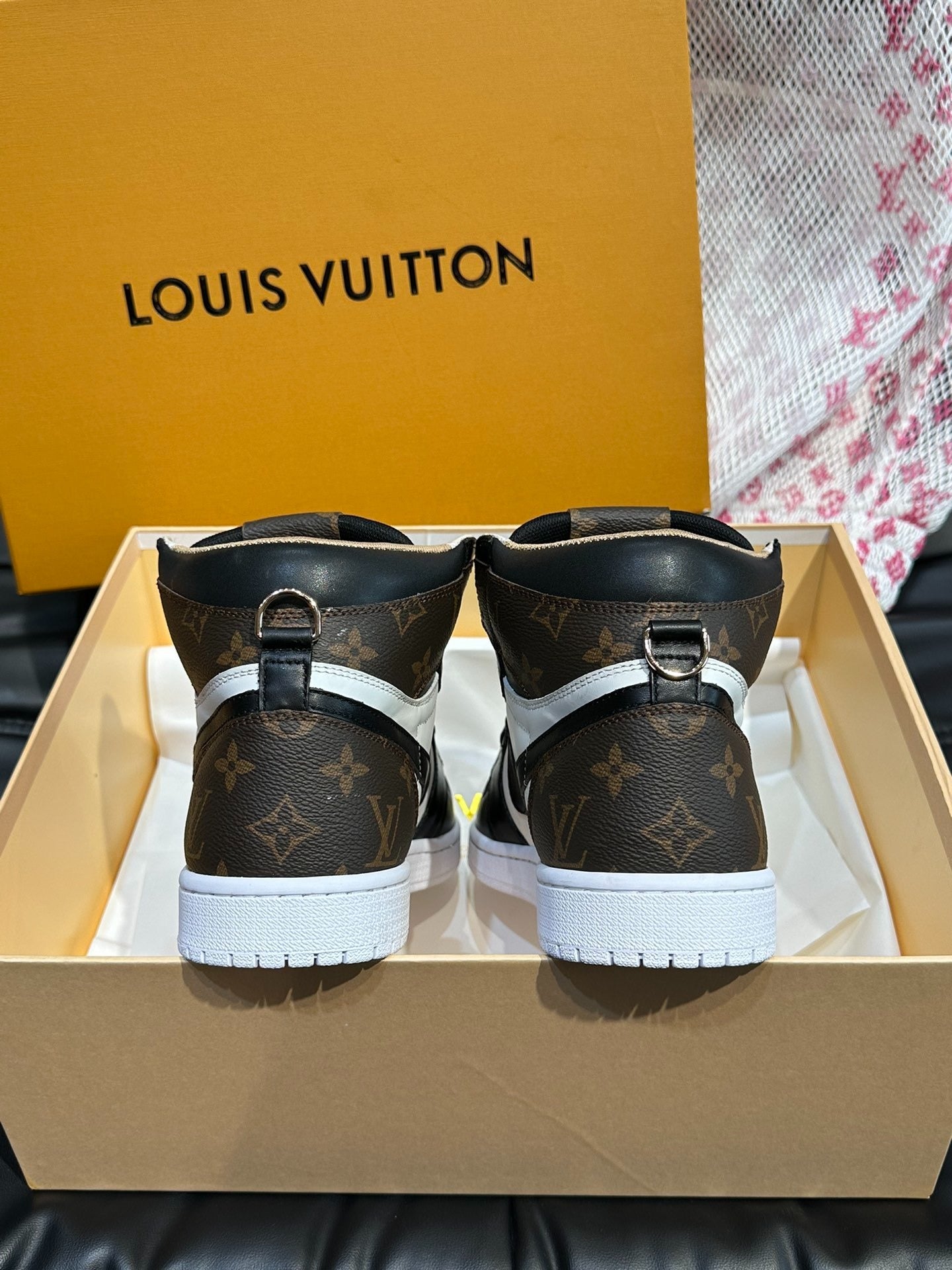 Nike Air Jordan 1 x Louis Vuitton