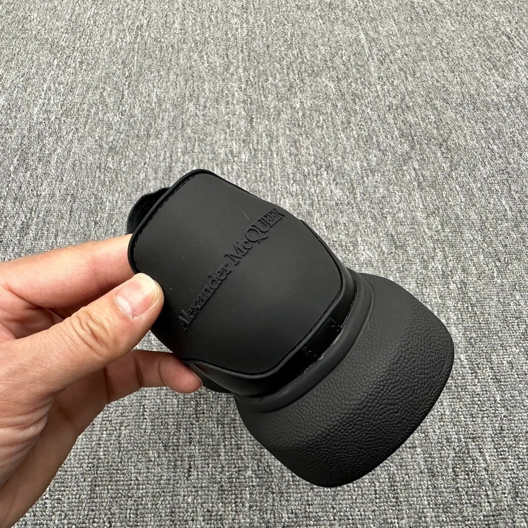 Alexander McQueen Oversized Sneaker