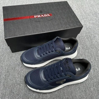 Sneakers Uomo Prada – Eleganza Moderna e Artigianato Italiano