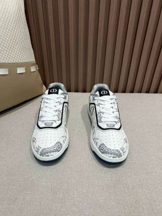 Sneakers Uomo Dior – Stile Iconico e Raffinato