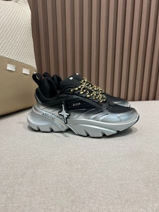 Sneakers Uomo Dior – Innovazione, Comfort e Stile Iconico